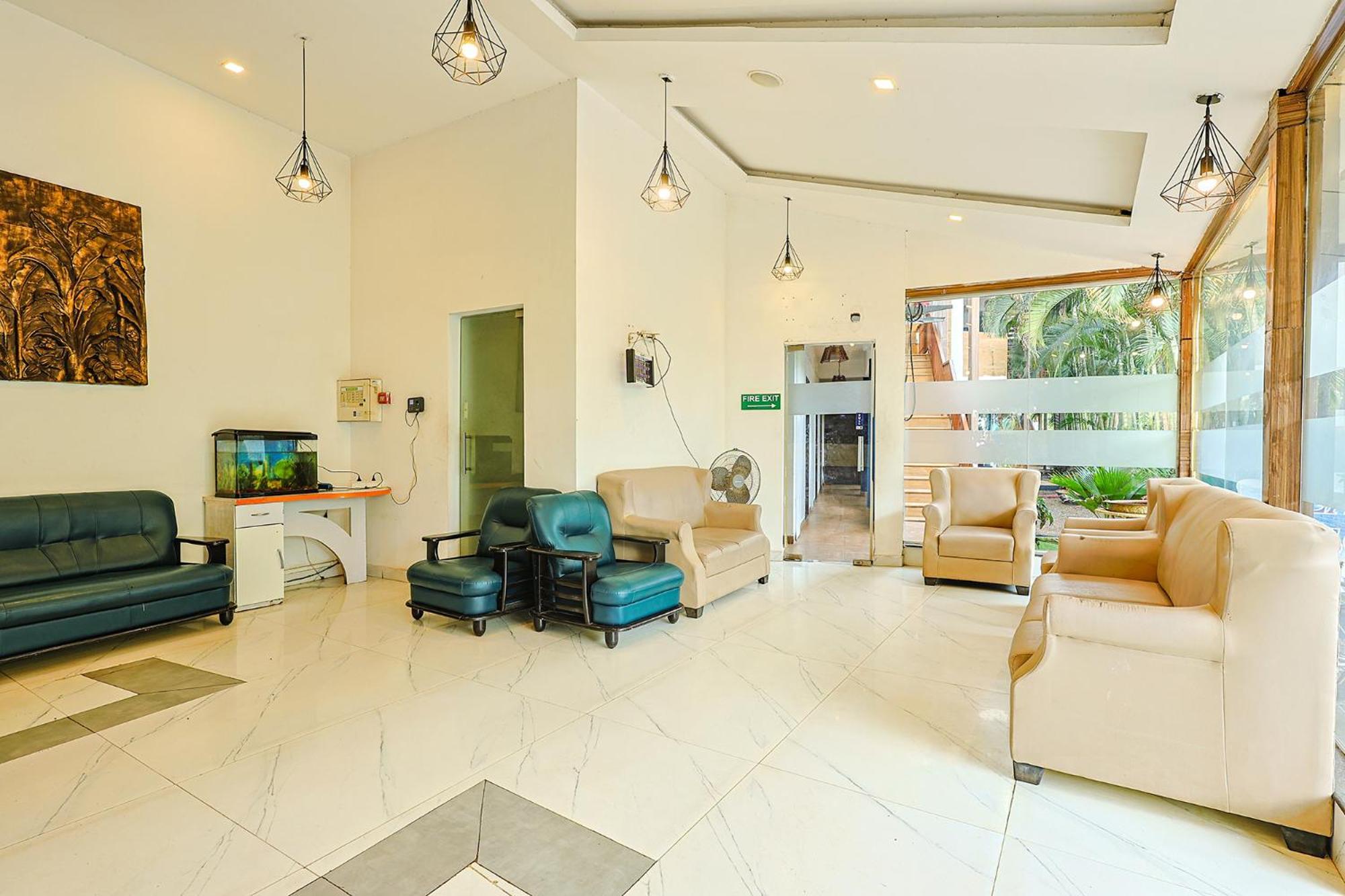 Fabhotel Prime 7 Eleven Resort 坎多林 外观 照片
